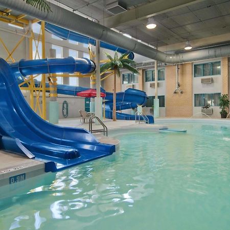 Travelodge By Wyndham Winnipeg Airport Exterior foto